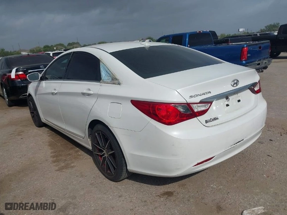 2011 Hyundai Sonata GLS with VIN 5NPEB4ACXBH225256, listed as a IAAI auction lot 41941884 with 1 mi miles. Bid and sale history available at carsss.com. Image 3.