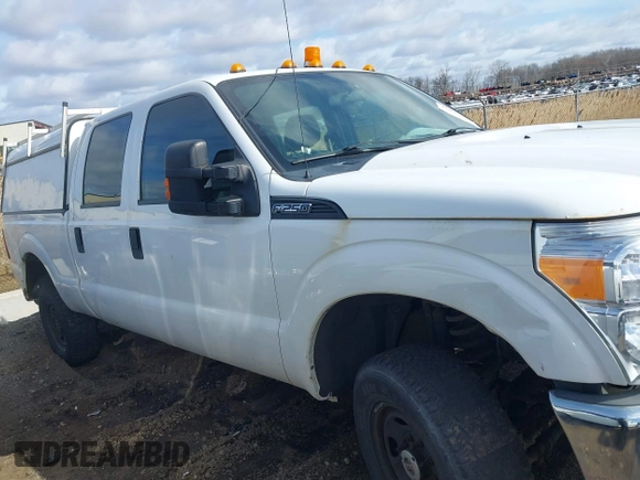 2015 Ford F-250 Lariat with VIN 1FT7W2B62FED04453, listed as a IAAI auction lot 41879422 with 313,725 mi miles and . Bid and sale history available at DreamBid. Image 13.
