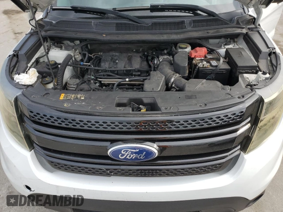 2013 Ford Utility Police Interceptor with VIN 1FM5K7AR2DGC92586, listed as a Copart auction lot 44148855 with 104,693 mi miles and Salvage Title. Bid and sale history available at carsss.com. Image 13.