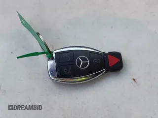 2015 Mercedes-Benz GLA 250 z VIN WDCTG4GB3FJ074548, wystawiony jako IAAI lot #41328457 z przebiegiem 75 706 mil mil oraz . Historia ofert i sprzedaży dostępna na DreamBid. Obrazek 11.