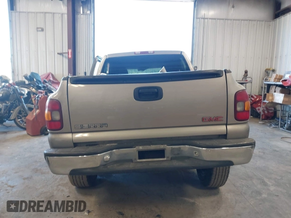 2000 GMC Sierra 1500 SLE with VIN 1GTEK14T6YZ342215, listed as a IAAI auction lot 42023647 with 142,649 mi miles and . Bid and sale history available at DreamBid. Image 17.