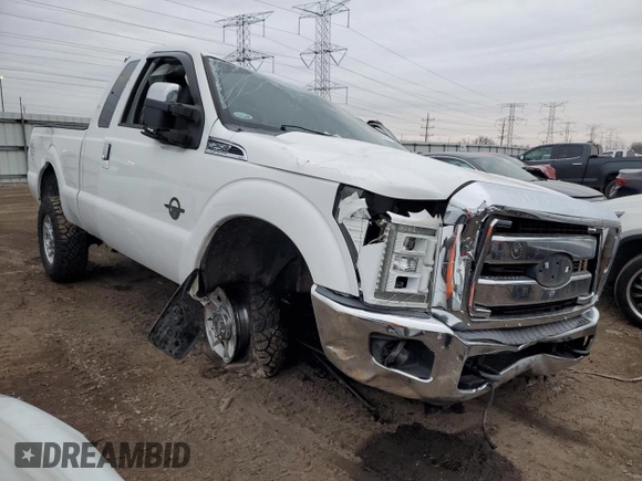 2013 Ford F-250 XL with VIN 1FT7X2BT7DEA62601, listed as a Copart auction lot 43250835 with 124,399 mi miles and Salvage Title. Bid and sale history available at DreamBid. Image 4.