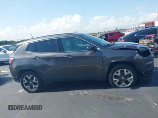 2019 Jeep Compass High Altitude with VIN 3C4NJDCB0KT811407, listed as a IAAI auction lot 42322906 with 90,198 mi miles and . Bid and sale history available at DreamBid. Image 13.