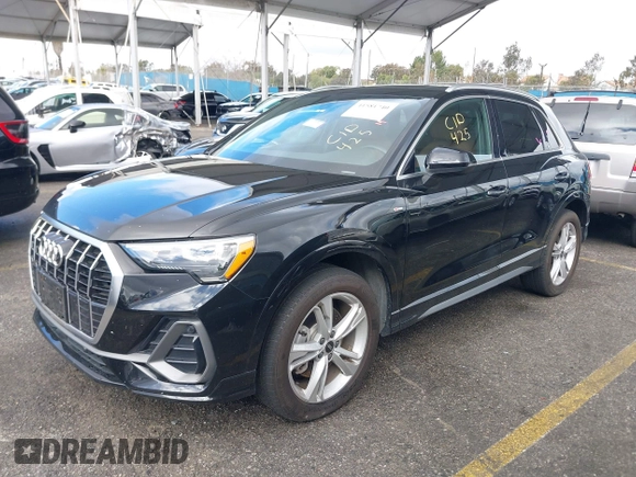 2022 Audi Q3 S line Premium z VIN WA1DECF32N1003662, wystawiony jako IAAI lot #41581740 z przebiegiem 29 980 mil mil oraz . Historia ofert i sprzedaży dostępna na DreamBid. Obrazek 2.