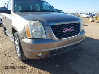 2012 GMC Yukon XL SLT with VIN 1GKS2KE73CR167820, listed as a IAAI auction lot 41462950 with 243,554 mi miles. Bid and sale history available at carsss.com. Image 6.