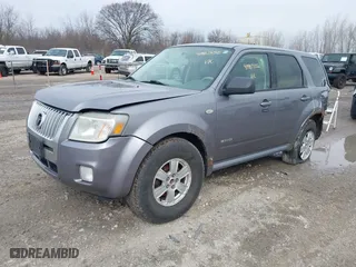 2008 Mercury Mariner with VIN 4M2CU91118KJ13477, listed as a IAAI auction lot 41987552 with 130,238 mi miles. Bid and sale history available at carsss.com. Image 2.