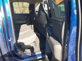 2022 Nissan Frontier SV z VIN 1N6ED1EJ6NN641551, wystawiony jako IAAI lot #41395093 z przebiegiem 61 796 mil mil oraz . Historia ofert i sprzedaży dostępna na DreamBid. Obrazek 8.
