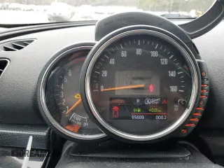 2017 MINI Clubman Cooper S with VIN WMWLU5C53H2E81335, listed as a Copart auction lot 81762864 with 95,609 mi miles and Salvage Title. Bid and sale history available at carsss.com. Image 9.