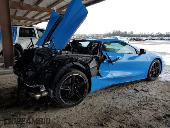 2022 Chevrolet Corvette 3LT with VIN 1G1YC3D47N5115044, listed as a Copart auction lot 46327655 with 4,641 mi miles and Salvage Title. Bid and sale history available at carsss.com. Image 3.
