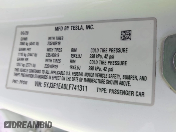 2020 Tesla Model 3 Standard Range Plus with VIN 5YJ3E1EA0LF741311, listed as a IAAI auction lot 41581931 with 43,284 mi miles. Bid and sale history available at carsss.com. Image 9.