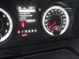 2015 Ram 1500 Express z VIN 1C6RR7KT6FS600572, wystawiony jako IAAI lot #41531984 z przebiegiem 192 950 mil mil oraz . Historia ofert i sprzedaży dostępna na DreamBid. Obrazek 15.