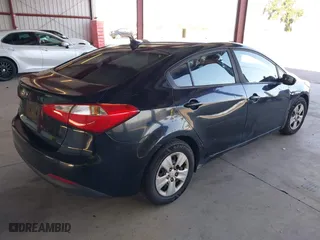 2016 Kia Forte LX with VIN KNAFK4A60G5581458, listed as a IAAI auction lot 42089089 with 118,083 mi miles. Bid and sale history available at carsss.com. Image 4.
