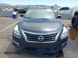 2015 Nissan Altima SV with VIN 1N4AL3AP2FC225140, listed as a IAAI auction lot 42073500 with 190,754 mi miles and . Bid and sale history available at carsss.com. Image 6.