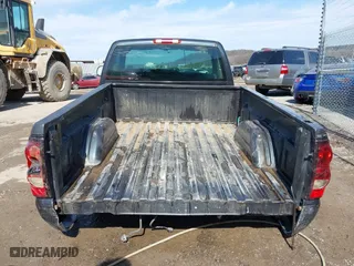 2005 Chevrolet Silverado 1500 Work Truck with VIN 1GCEC14X95Z330927, listed as a IAAI auction lot 41565885 with 1 mi miles. Bid and sale history available at carsss.com. Image 16.