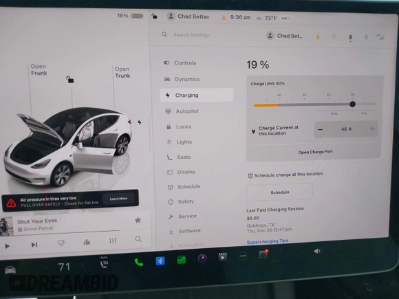 2022 Tesla Model Y Long Range z VIN 7SAYGDEE3NF426481, wystawiony jako IAAI lot #42076729 z przebiegiem 21 648 mil mil oraz . Historia ofert i sprzedaży dostępna na DreamBid. Obrazek 17.