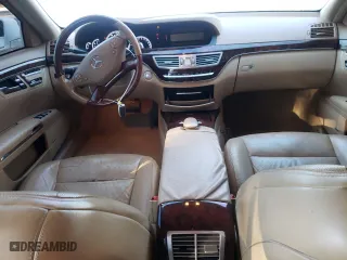 2010 Mercedes-Benz S-Class S 550 with VIN WDDNG7BB0AA340596, listed as a Copart auction lot 87000054 with 197,403 mi miles and Salvage Title. Bid and sale history available at carsss.com. Image 8.