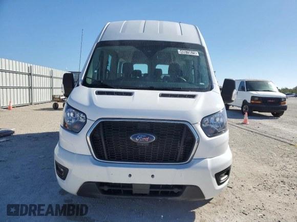 2023 Ford Transit Passenger XL with VIN 1FBAX2X88PKA80268, listed as a Copart auction lot 48070675 with 73,033 mi miles and Clean Title. Bid and sale history available at DreamBid. Image 5.