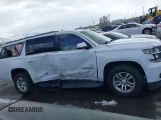 2018 Chevrolet Suburban LT with VIN 1GNSKHKC1JR286440, listed as a IAAI auction lot 41820103 with 1 mi miles. Bid and sale history available at carsss.com. Image 12.
