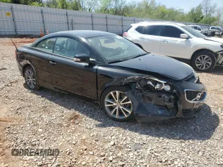 2011 Volvo C70 z VIN YV1672MC0BJ107689, wystawiony jako Copart lot #52407445 z przebiegiem Nie podano mil oraz Szkoda całkowita • Salvage title. Historia ofert i sprzedaży dostępna na DreamBid. Obrazek 4.