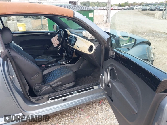2019 Volkswagen Beetle S with VIN 3VW5DAAT2KM508489, listed as a IAAI auction lot 42539059 with Not provided miles and . Bid and sale history available at DreamBid. Image 5.
