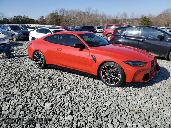 2021 BMW M4 Competition with VIN WBS33AZ01MCG48704, listed as a Copart auction lot 39058223 with 5,880 mi miles. Bid and sale history available at carsss.com. Image 4.