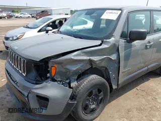 2020 Jeep Renegade Sport with VIN ZACNJAAB9LPL03220, listed as a IAAI auction lot 42486314 with 100,290 mi miles and . Bid and sale history available at DreamBid. Image 6.