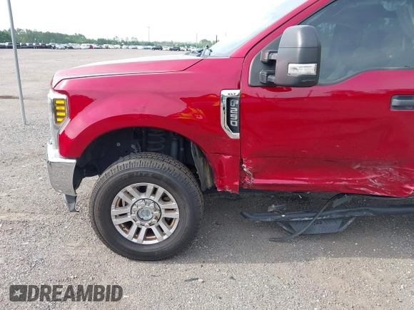 2019 Ford F-250 XL z VIN 1FT7W2B60KEC57384, wystawiony jako IAAI lot #42355105 z przebiegiem 99 354 mil mil oraz . Historia ofert i sprzedaży dostępna na DreamBid. Obrazek 17.