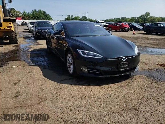 2018 Tesla Model S 75D with VIN 5YJSA1E22JF291142, listed as a Copart auction lot 65682055 with 126,212 mi miles and Salvage title. Bid and sale history available at DreamBid. Image 13.