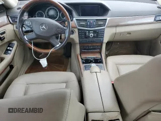 2010 Mercedes-Benz E 350 Luxury with VIN WDDHF5GB8AA216363, listed as a Copart auction lot 48805565 with 165,131 mi miles and Salvage Title. Bid and sale history available at DreamBid. Image 8.