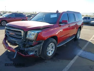 2015 GMC Yukon XL SLT with VIN 1GKS2HKC0FR585406, listed as a IAAI auction lot 41412441 with 210,321 mi miles. Bid and sale history available at carsss.com. Image 17.