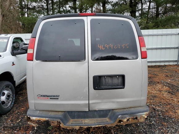 2008 Chevrolet Express Passenger with VIN 1GAHG39K781130764, listed as a Copart auction lot 46990255 with 68,470 mi miles and Clean Title. Bid and sale history available at carsss.com. Image 6.