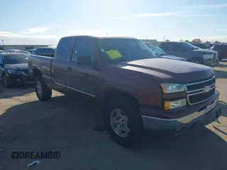 2006 Chevrolet Silverado 1500 LT1 with VIN 1GCEC19VX6Z126341, listed as a IAAI auction lot 41431701 with 265,142 mi miles. Bid and sale history available at carsss.com. Image 1.