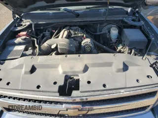 2010 Chevrolet Silverado 1500 LS with VIN 1GCSCREA0AZ258926, listed as a Copart auction lot 74580154 with 206,925 mi miles and Non Repairable. Bid and sale history available at DreamBid. Image 11.