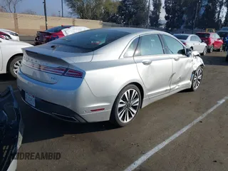 2019 Lincoln MKZ Hybrid Reserve II with VIN 3LN6L5MU6KR611449, listed as a IAAI auction lot 41465414 with Not provided miles and . Bid and sale history available at DreamBid. Image 4.