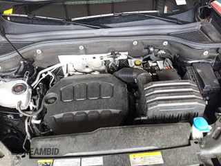 2024 Volkswagen Atlas SE with VIN 1V2HR2CA7RC565025, listed as a IAAI auction lot 42845044 with 25,080 mi miles and . Bid and sale history available at DreamBid. Image 20.