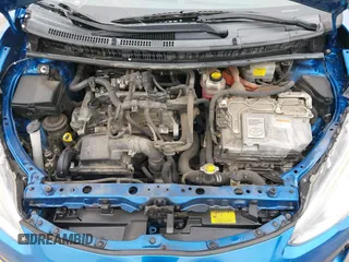 2015 Toyota Prius One with VIN JTDKDTB31F1582344, listed as a IAAI auction lot 41240729 with 190,763 mi miles and . Bid and sale history available at carsss.com. Image 10.