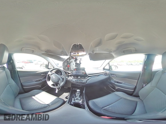 2020 Toyota C-HR LE z VIN JTNKHMBX5L1090324, wystawiony jako Copart lot #55986685 z przebiegiem 46 063 mil mil oraz Szkoda całkowita • Salvage title. Historia ofert i sprzedaży dostępna na DreamBid. Obrazek 14.