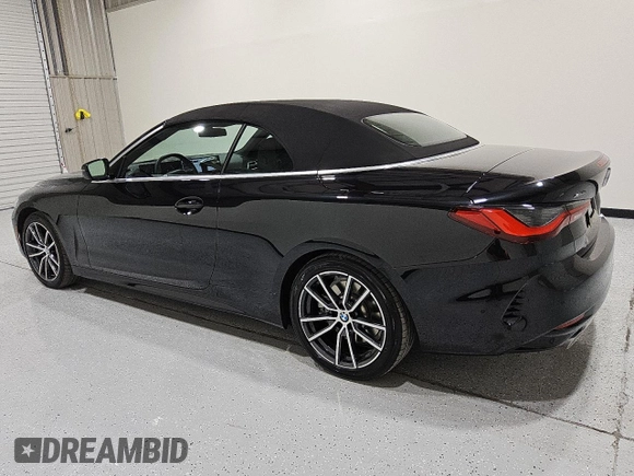 2025 BMW 4 Series 430i xDrive with VIN WBA53DB03SCT72075, listed as a Copart auction lot 55703825 with 13,894 mi miles and Clean Title. Bid and sale history available at carsss.com. Image 2.