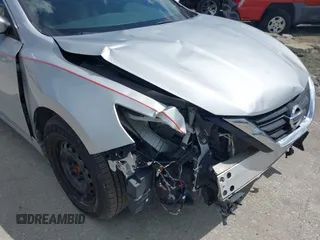 2018 Nissan Altima 2.5 S with VIN 1N4AL3AP4JC179349, listed as a IAAI auction lot 42011757 with 1 mi miles. Bid and sale history available at carsss.com. Image 6.