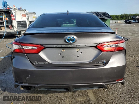 2019 Toyota Camry Hybrid LE z VIN 4T1B21HKXKU518106, wystawiony jako Copart lot #77074883 z przebiegiem 147 442 mil mil oraz Szkoda całkowita • Salvage title. Historia ofert i sprzedaży dostępna na DreamBid. Obrazek 6.
