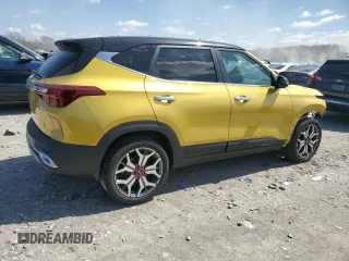 2021 Kia Seltos SX with VIN KNDETCA23M7213245, listed as a Copart auction lot 52227485 with 52,431 mi miles and Salvage Title. Bid and sale history available at carsss.com. Image 3.