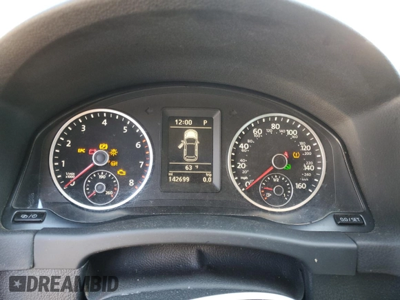 2017 Volkswagen Tiguan S with VIN WVGBV7AX7HK003956, listed as a Copart auction lot 49468515 with 142,699 mi miles and Clean Title. Bid and sale history available at DreamBid. Image 9.
