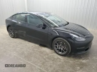 2022 Tesla Model 3 z VIN 5YJ3E1EA1NF188851, wystawiony jako Copart lot #59259325 z przebiegiem 142 223 mil mil oraz Czysty tytuł • Clean title. Historia ofert i sprzedaży dostępna na DreamBid. Obrazek 4.
