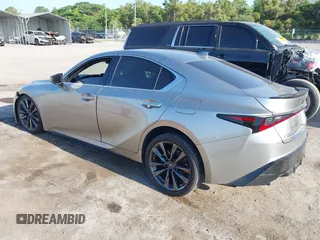 2021 Lexus IS 350 F Sport z VIN JTHGZ1B29M5045003, wystawiony jako IAAI lot #42126600 z przebiegiem 49 148 mil mil oraz . Historia ofert i sprzedaży dostępna na DreamBid. Obrazek 3.