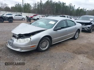 2002 Chrysler Concorde LX z VIN 2C3HD46R62H132431, wystawiony jako IAAI lot #41705664 z przebiegiem 131 340 mil mil oraz . Historia ofert i sprzedaży dostępna na DreamBid. Obrazek 2.