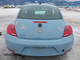 2012 Volkswagen Beetle 2.5L PZEV with VIN 3VWJP7AT7CM605780, listed as a IAAI auction lot 41142616 with 177,768 mi miles. Bid and sale history available at carsss.com. Image 17.