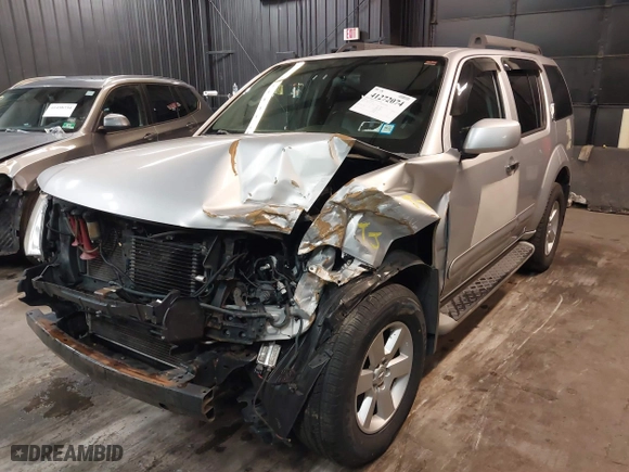 2010 Nissan Pathfinder SE with VIN 5N1AR1NB9AC628788, listed as a IAAI auction lot 41272074 with 127,924 mi miles. Bid and sale history available at carsss.com. Image 18.