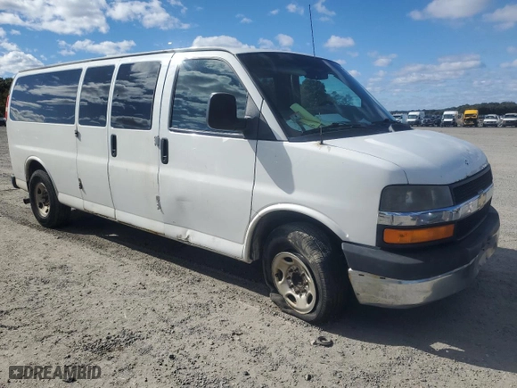 2014 Chevrolet Express Passenger 1LT with VIN 1GAZG1FA9E1179612, listed as a Copart auction lot 76159884 with 319,501 mi miles and Clean Title. Bid and sale history available at carsss.com. Image 4.