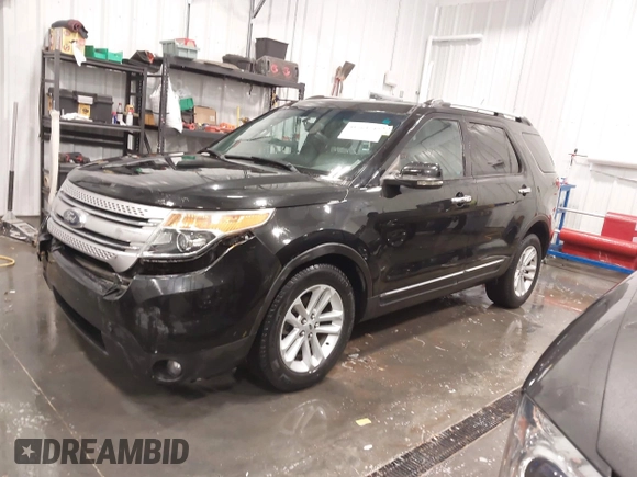 2013 Ford Explorer XLT with VIN 1FM5K7D83DGA07784, listed as a IAAI auction lot 41864249 with 324,305 mi miles and . Bid and sale history available at DreamBid. Image 2.