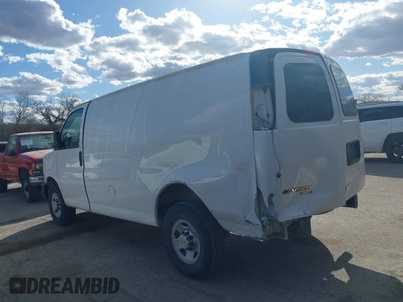 2014 Chevrolet Express Cargo with VIN 1GCWGFBA9E1140385, listed as a IAAI auction lot 38818319 with 366,153 mi miles. Bid and sale history available at carsss.com. Image 6.